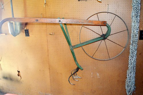 Property photo 25 - Real Estate & Personal Property Auction - 3BR Country Home on 1 Acre, Housewares, Tools, Antiques
